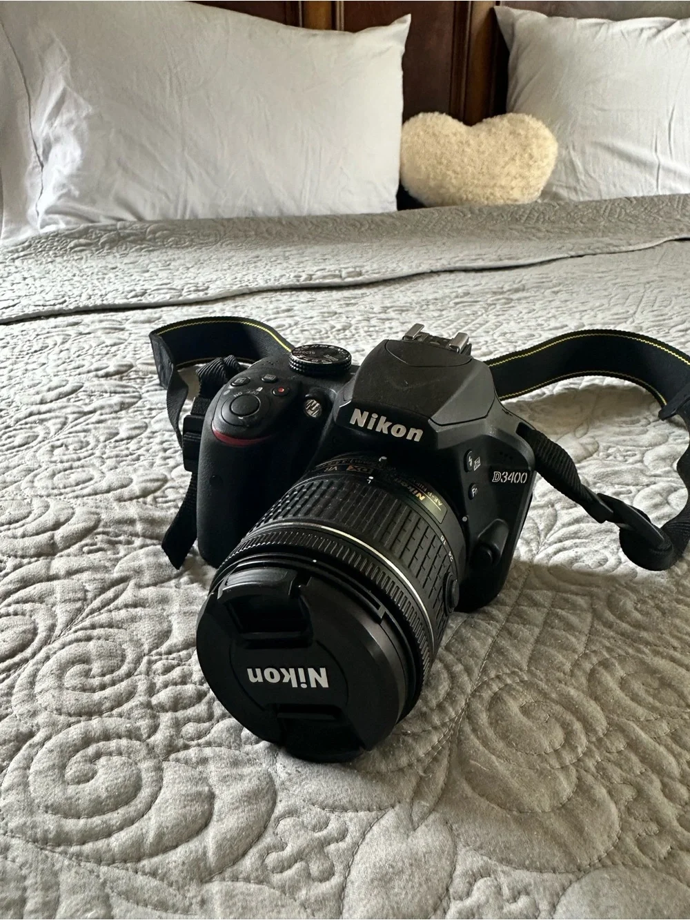 Nikon D3400 DSLR Camera in Black with Black Lens